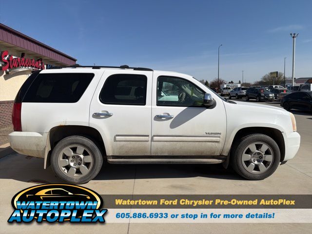 2011 GMC Yukon SLE