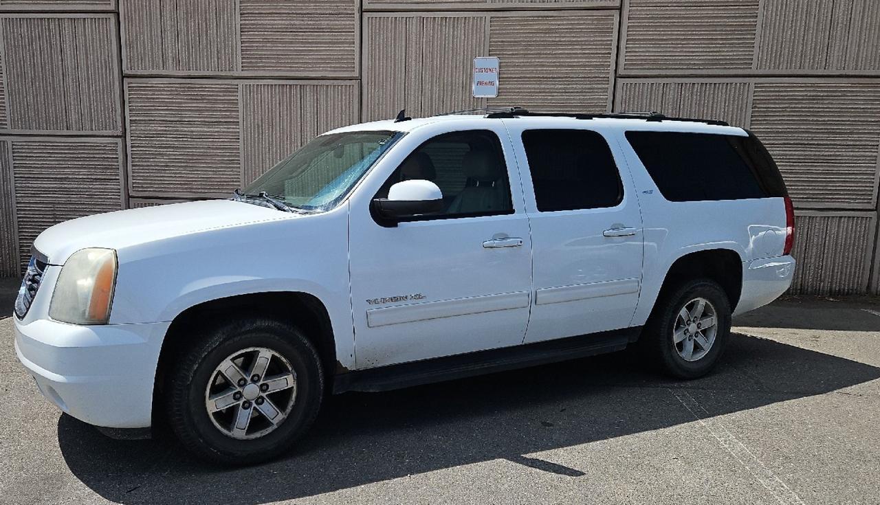 2011 GMC Yukon XL SLT