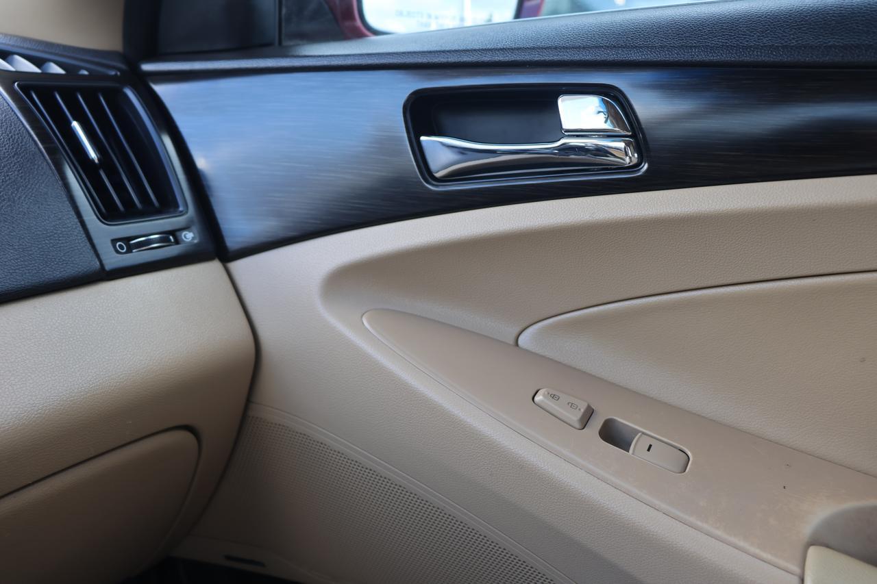 2011 HYUNDAI SONATA SE Houston TX