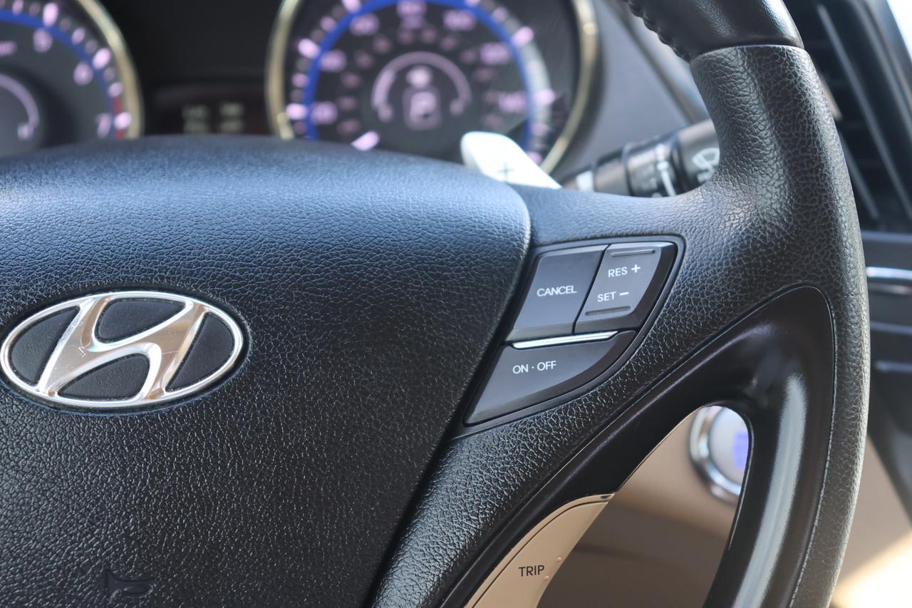 2011 HYUNDAI SONATA SE Houston TX