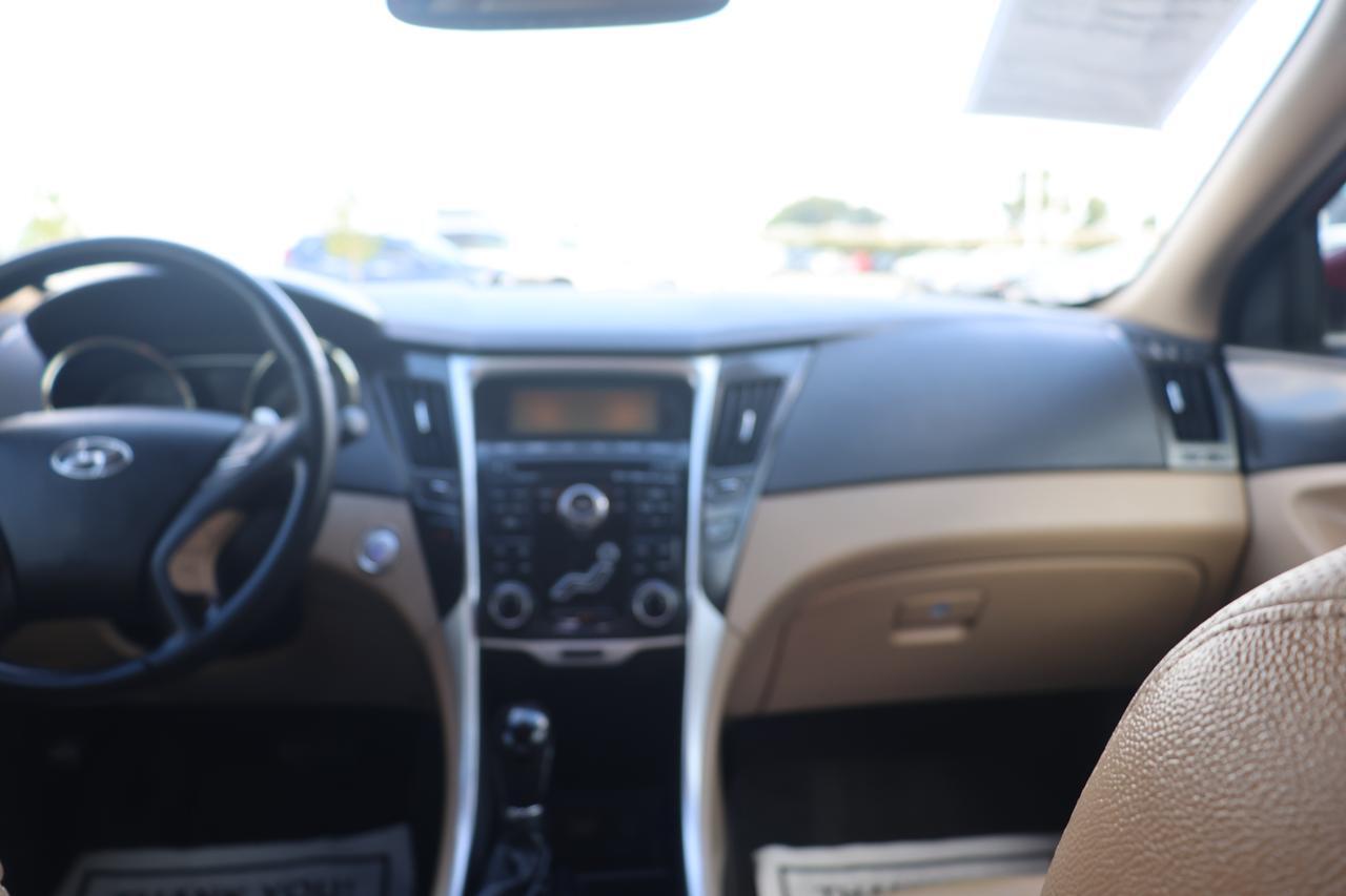 2011 HYUNDAI SONATA SE Houston TX