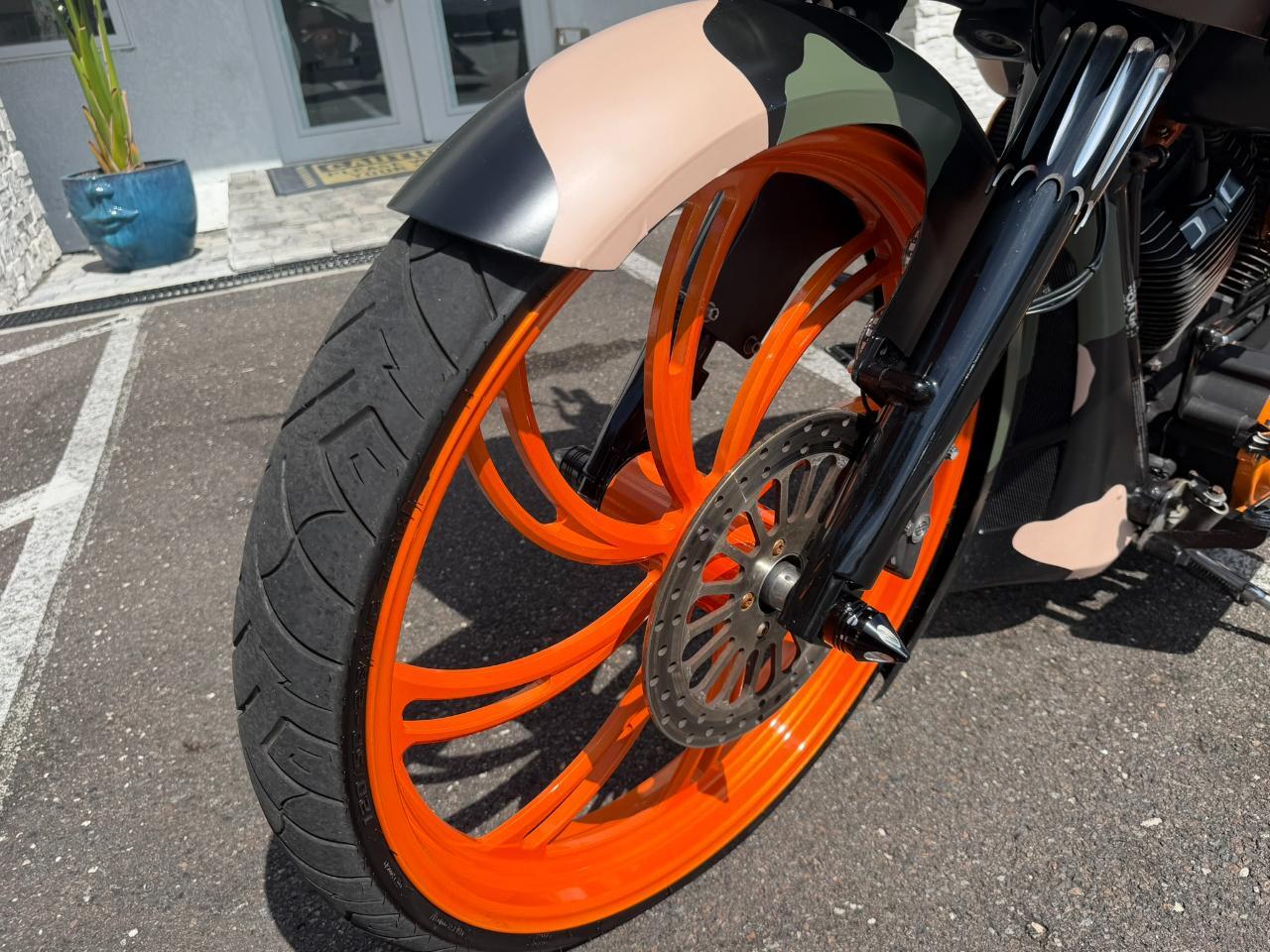 2011 Harley-Davidson CVO Road Glide Ultra