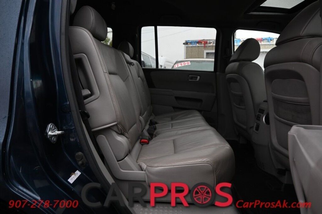 2011 Honda Pilot EX-L - 3.5L V6 - All Wheel Drive - Heated Front Leather Seats - Backup Camera - 3rd Row Seating - Sunroof - Tow Package Anchorage AK