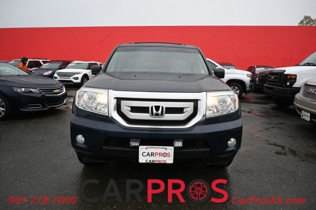 2011 Honda Pilot EX-L - 3.5L V6 - All Wheel Drive - Heated Front Leather Seats - Backup Camera - 3rd Row Seating - Sunroof - Tow Package Anchorage AK
