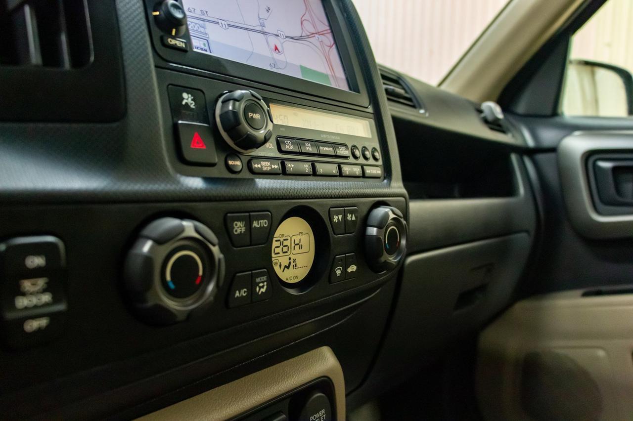 2011 Honda Ridgeline 4x4 Crew Cab EX-L Leather Roof Nav Red Deer AB