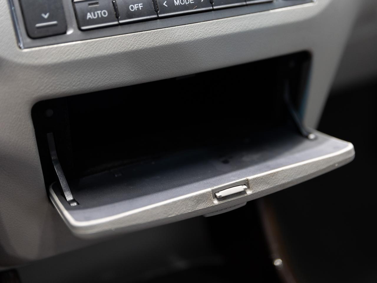 2011 Hyundai Azera Limited Cranberry PA