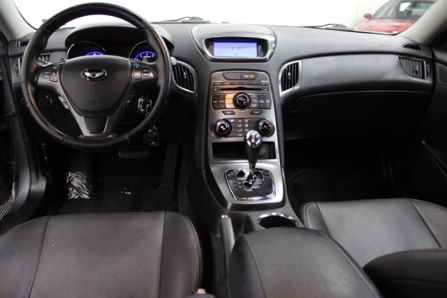 2011 Hyundai Genesis Coupe 2.0T