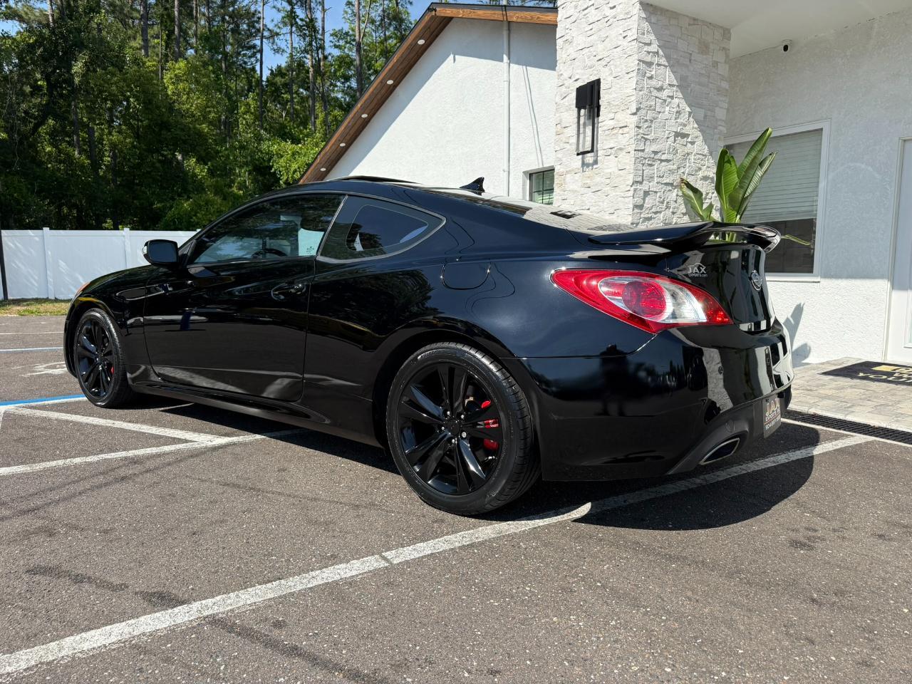 2011 Hyundai Genesis Coupe 2dr 3.8L Auto Grand Touring w/Brn Lth