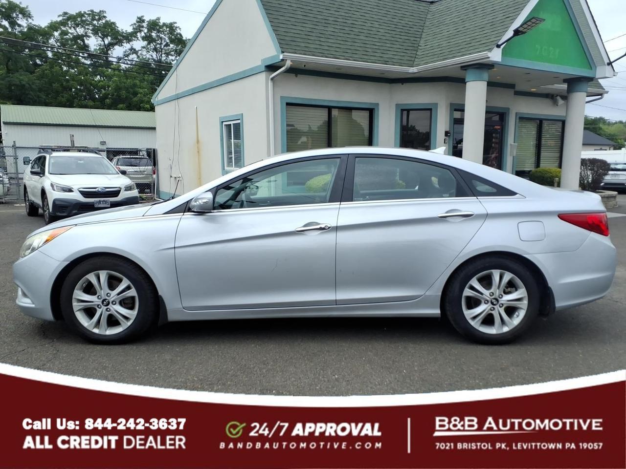 2011 Hyundai SONATA Limited Levittown PA
