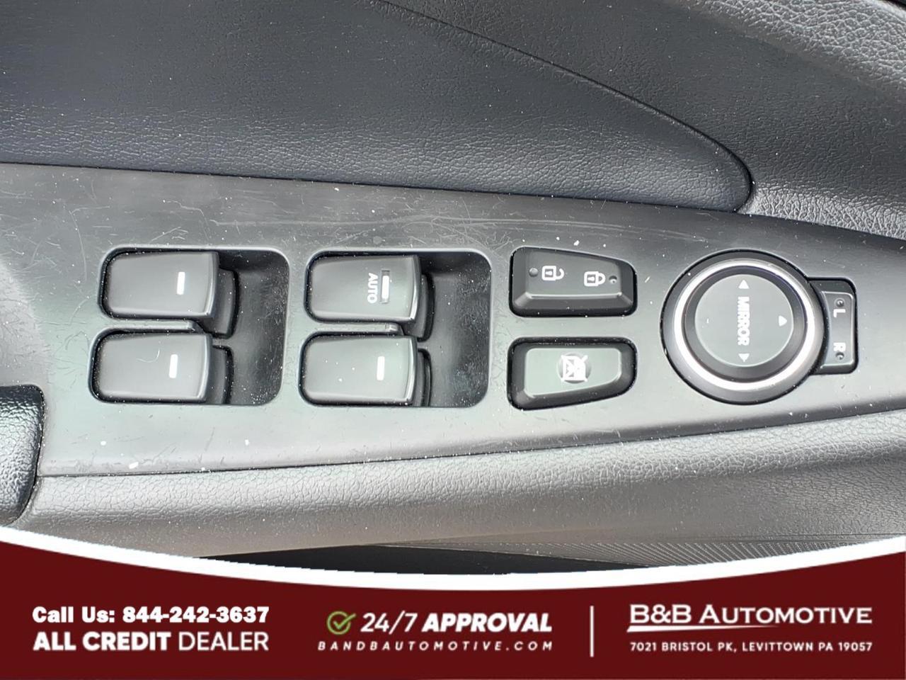 2011 Hyundai SONATA Limited Levittown PA