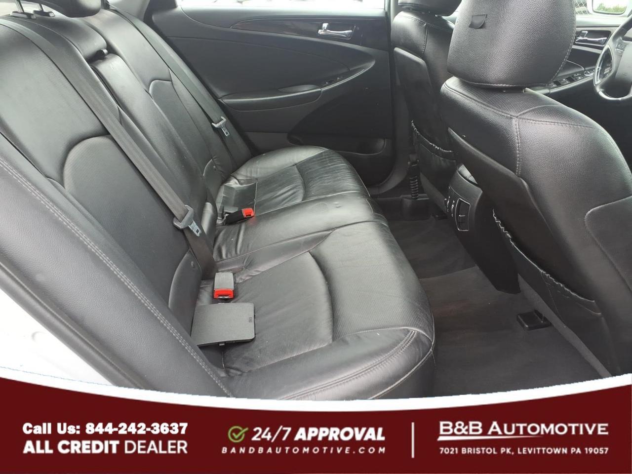 2011 Hyundai SONATA Limited Levittown PA