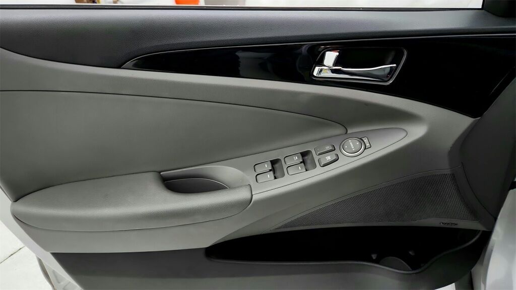 2011 Hyundai SONATA Limited Laurel MD