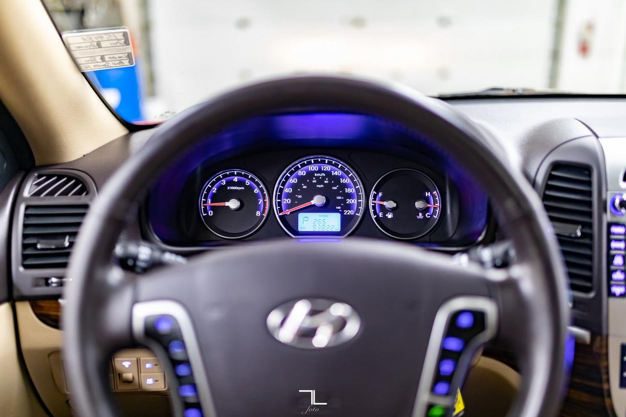 2011 Hyundai Santa Fe AWD Limited Leather Roof Nav Red Deer AB