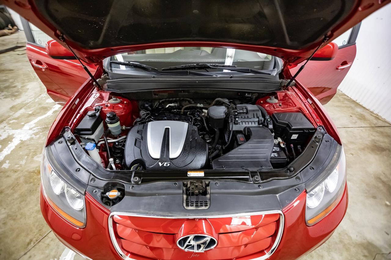 2011 Hyundai Santa Fe AWD Limited Leather Roof Nav Red Deer AB