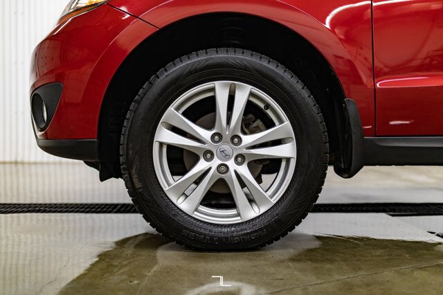2011 Hyundai Santa Fe AWD Limited Leather Roof Nav Red Deer AB