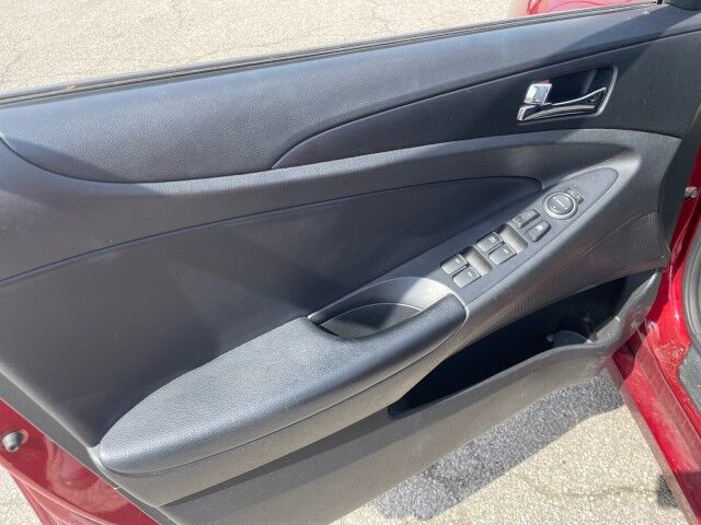 2011 Hyundai Sonata Ltd PZEV Cleveland OH