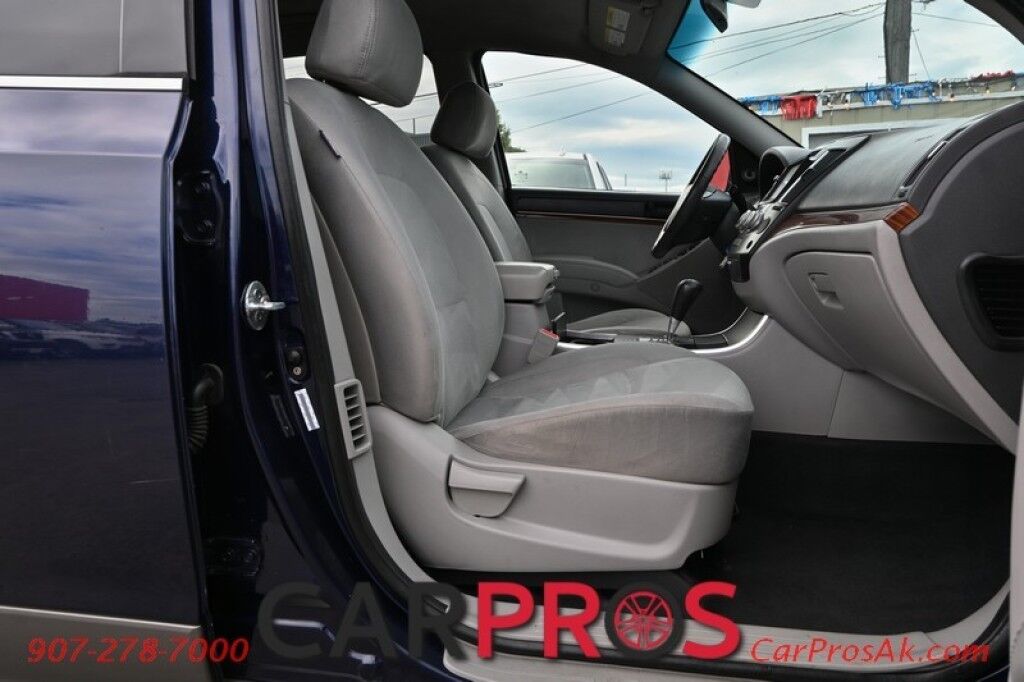 2011 Hyundai Veracruz GLS - 3.8L V6 - AWD - Automatic - 3rd Row - Power Windows & Locks - Aftermarket Radio - Alloy Wheels Anchorage AK
