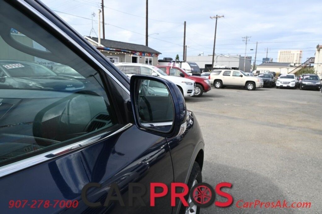 2011 Hyundai Veracruz GLS - 3.8L V6 - AWD - Automatic - 3rd Row - Power Windows & Locks - Aftermarket Radio - Alloy Wheels Anchorage AK