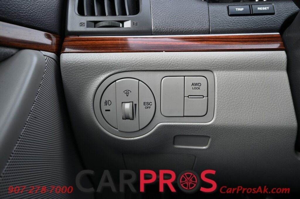 2011 Hyundai Veracruz GLS - 3.8L V6 - AWD - Automatic - 3rd Row - Power Windows & Locks - Aftermarket Radio - Alloy Wheels Anchorage AK