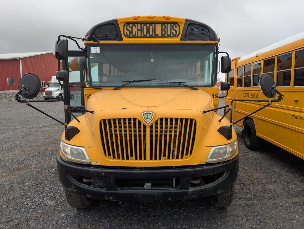 2011 IC INTERNATIONAL CE300