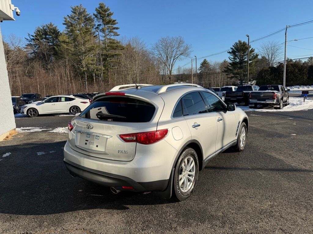 2011 INFINITI FX35 Base Orange MA