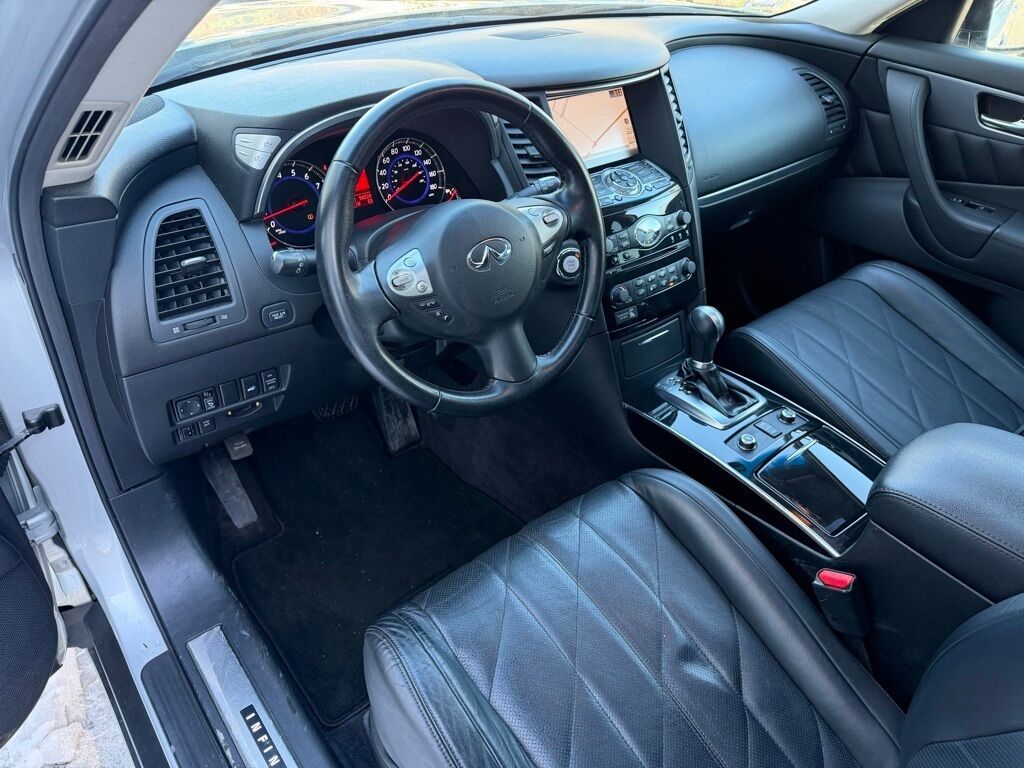 2011 INFINITI FX35 Base Orange MA