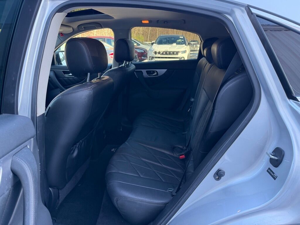 2011 INFINITI FX35 Base Orange MA