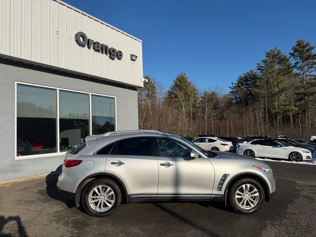 2011 INFINITI FX35 Base Orange MA