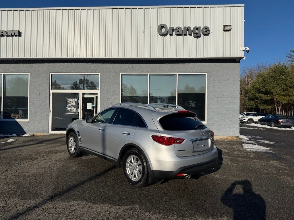 2011 INFINITI FX35 Base