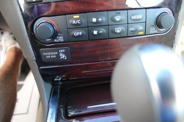 2011 INFINITI G37 Convertible Base Melbourne FL