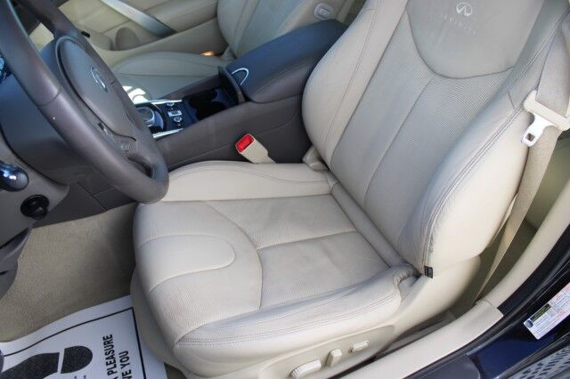 2011 INFINITI G37 Convertible Base Melbourne FL