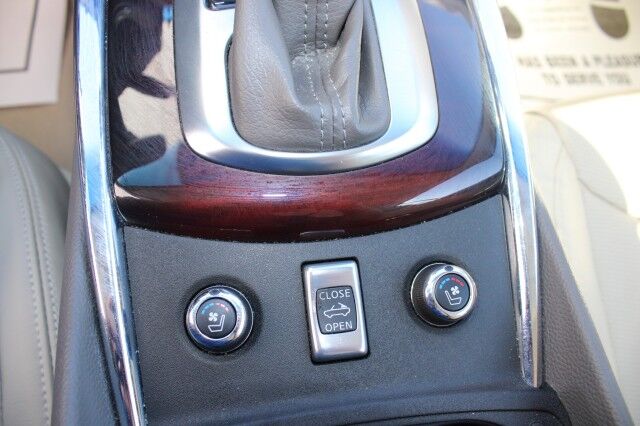 2011 INFINITI G37 Convertible Base Melbourne FL