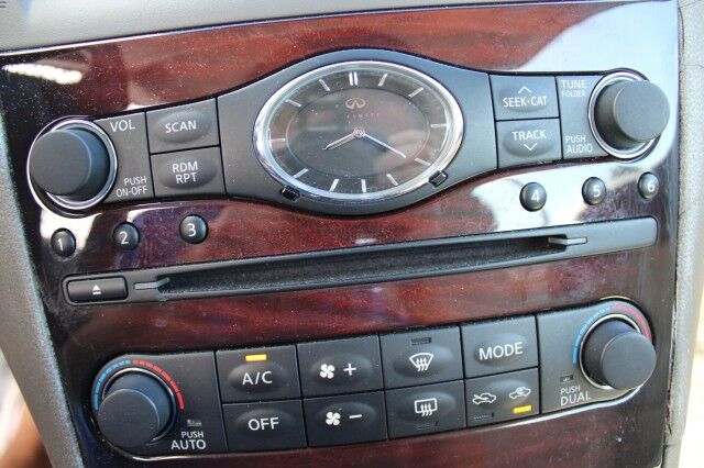 2011 INFINITI G37 Convertible Base Melbourne FL