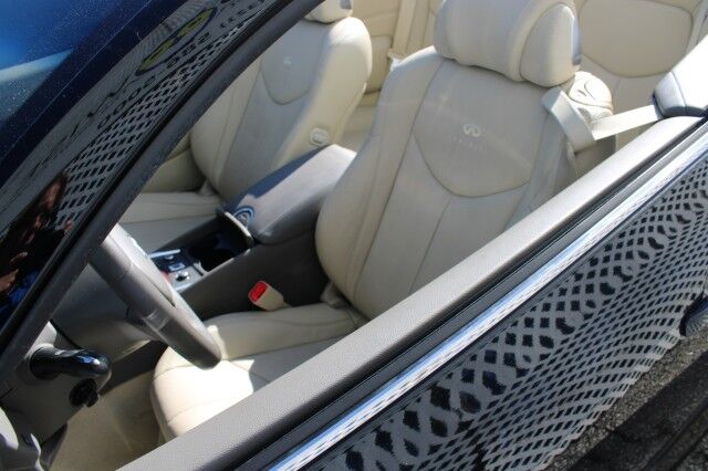 2011 INFINITI G37 Convertible Base Melbourne FL