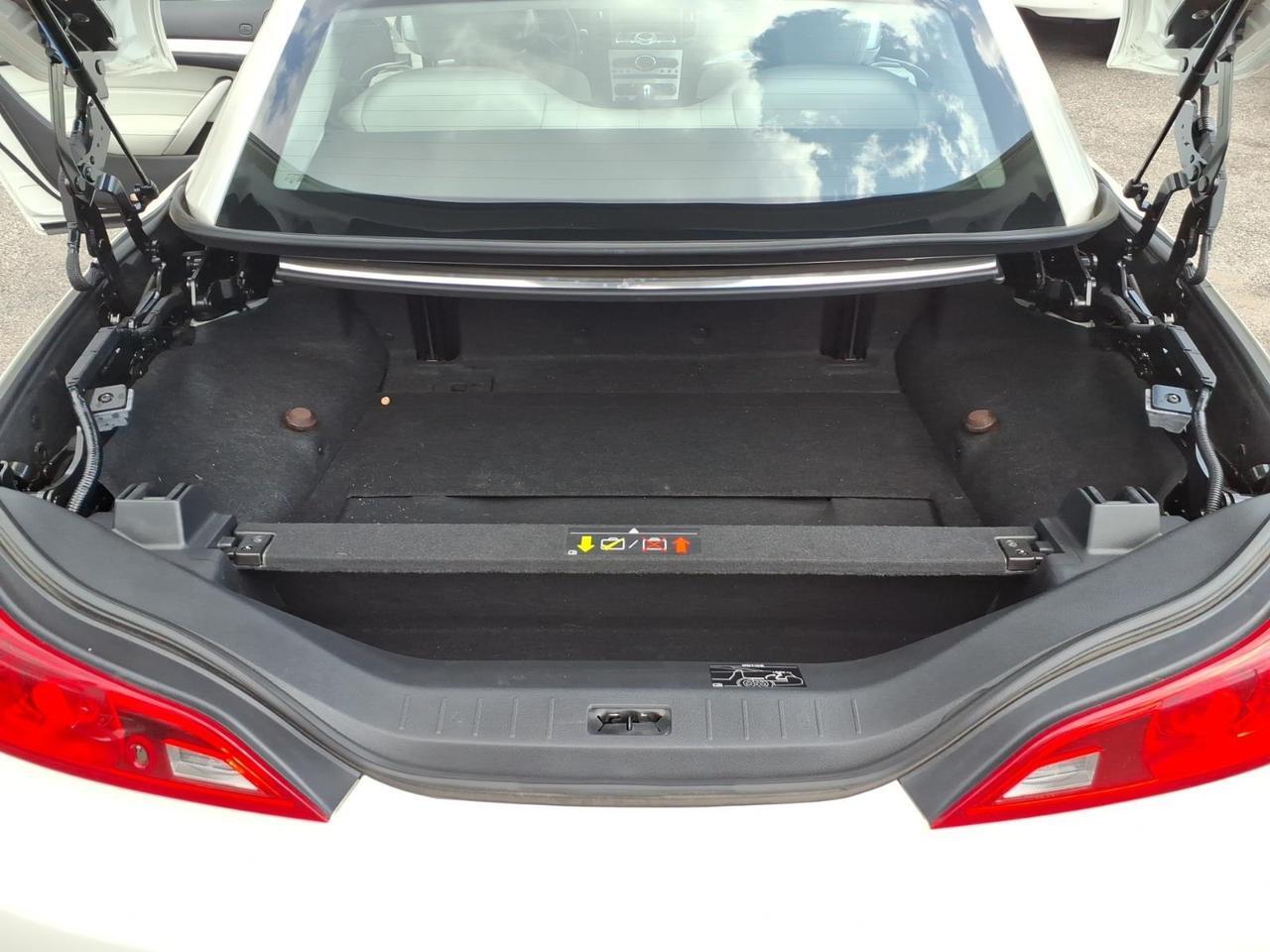 2011 INFINITI G37 Convertible Base Roanoke VA