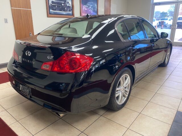 2011 INFINITI G37 Sedan JOURNEY