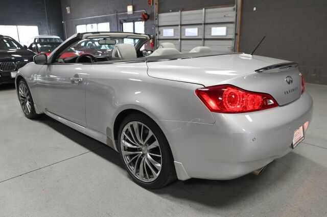2011 INFINITI G37 Sport 2dr Convertible