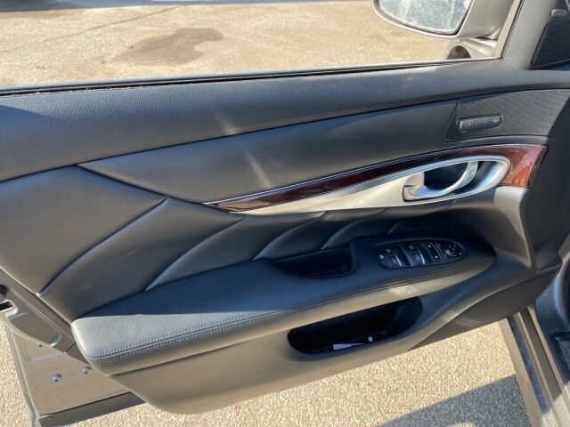 2011 INFINITI M37 Cleveland OH