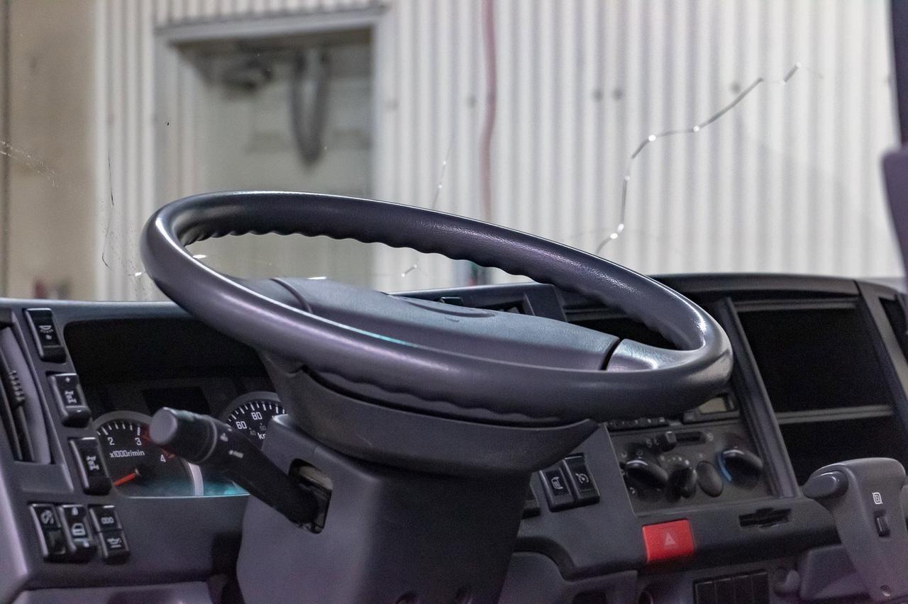 2011 ISUZU NPR REG CAB TILT CAB DECK Red Deer AB