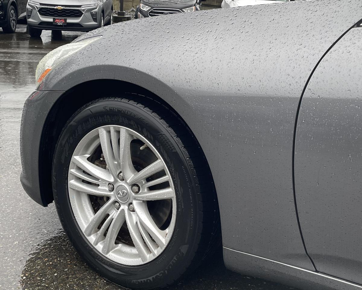 2011 Infiniti G G37 Journey Sedan 4D