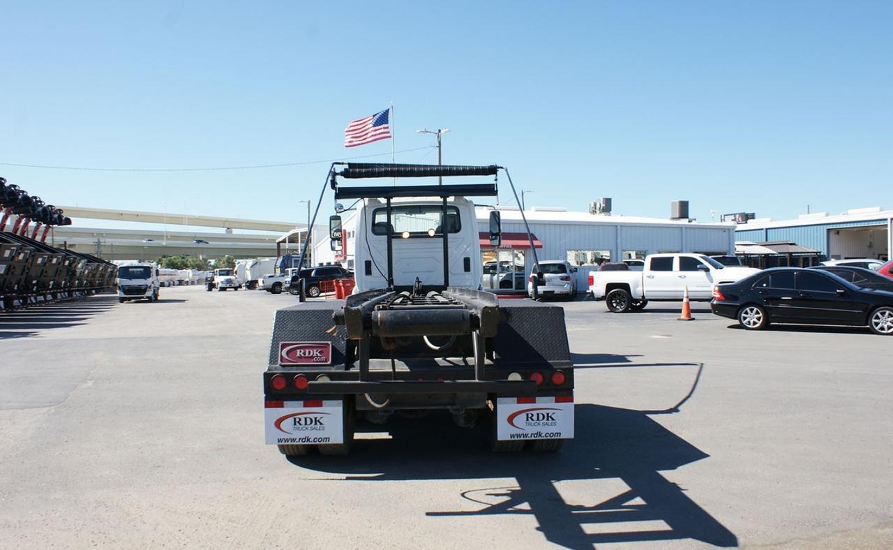 2011 International 8600 SBA 60,000 lb. Galbreath Roll-off Truck Tampa FL
