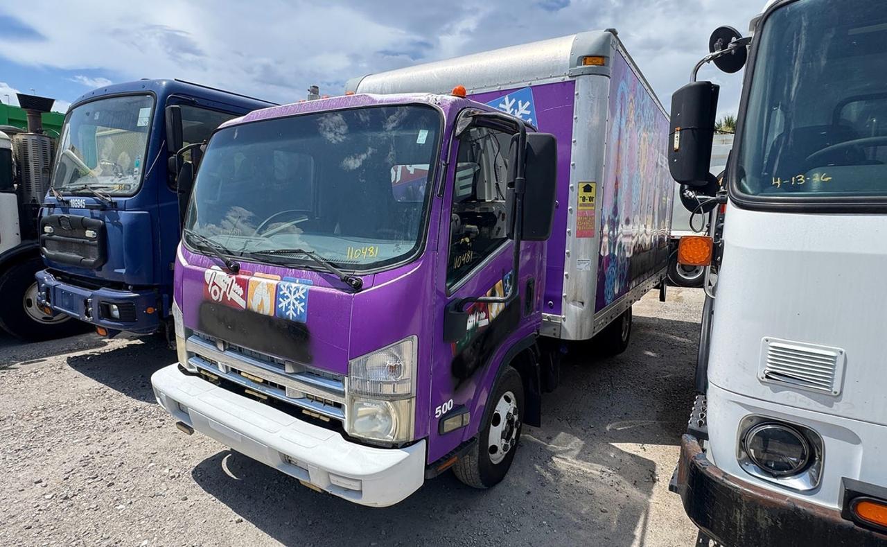 2011 Isuzu NPR Supreme Box Truck