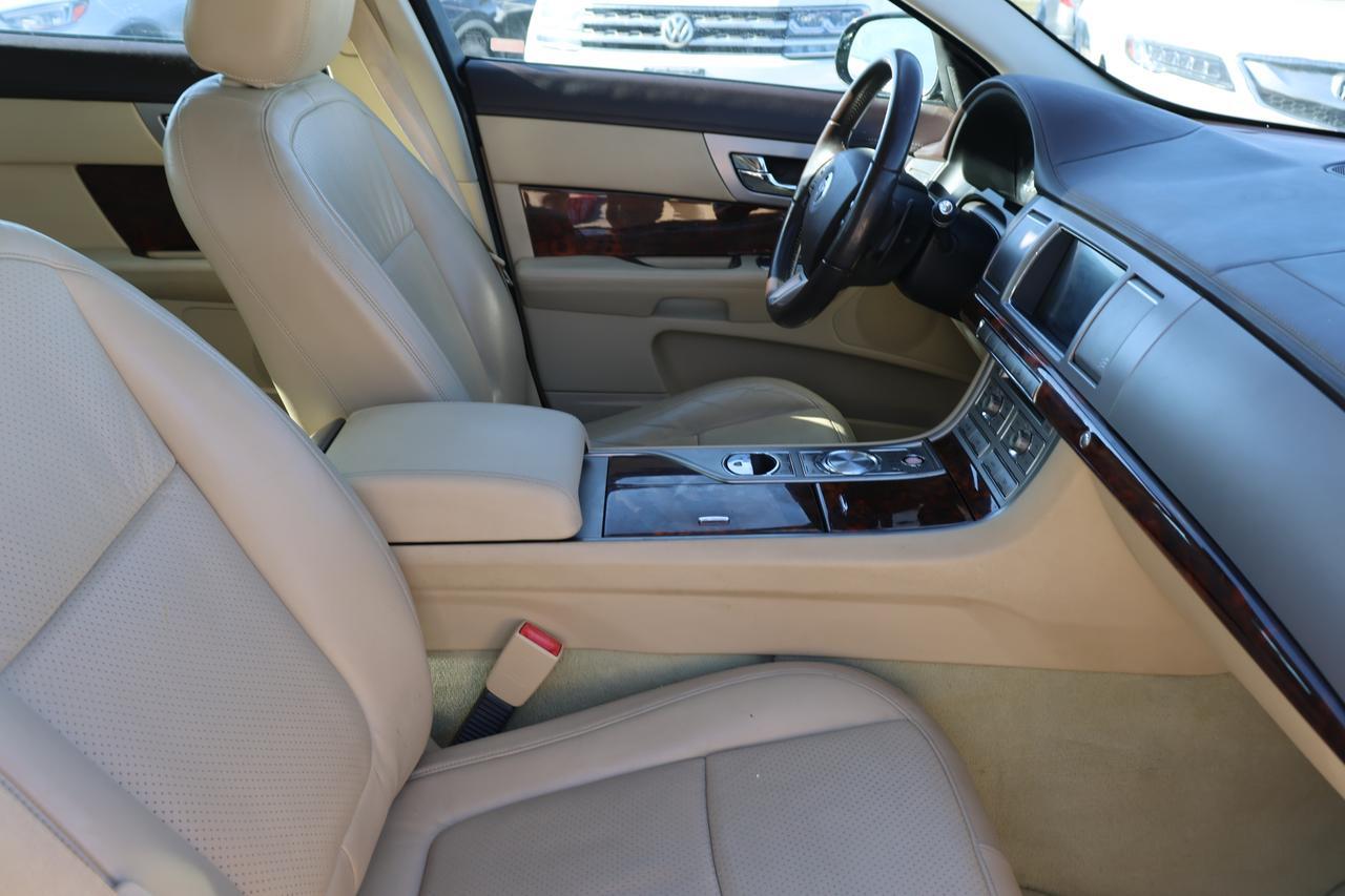 2011 JAGUAR XF PREMIUM Houston TX