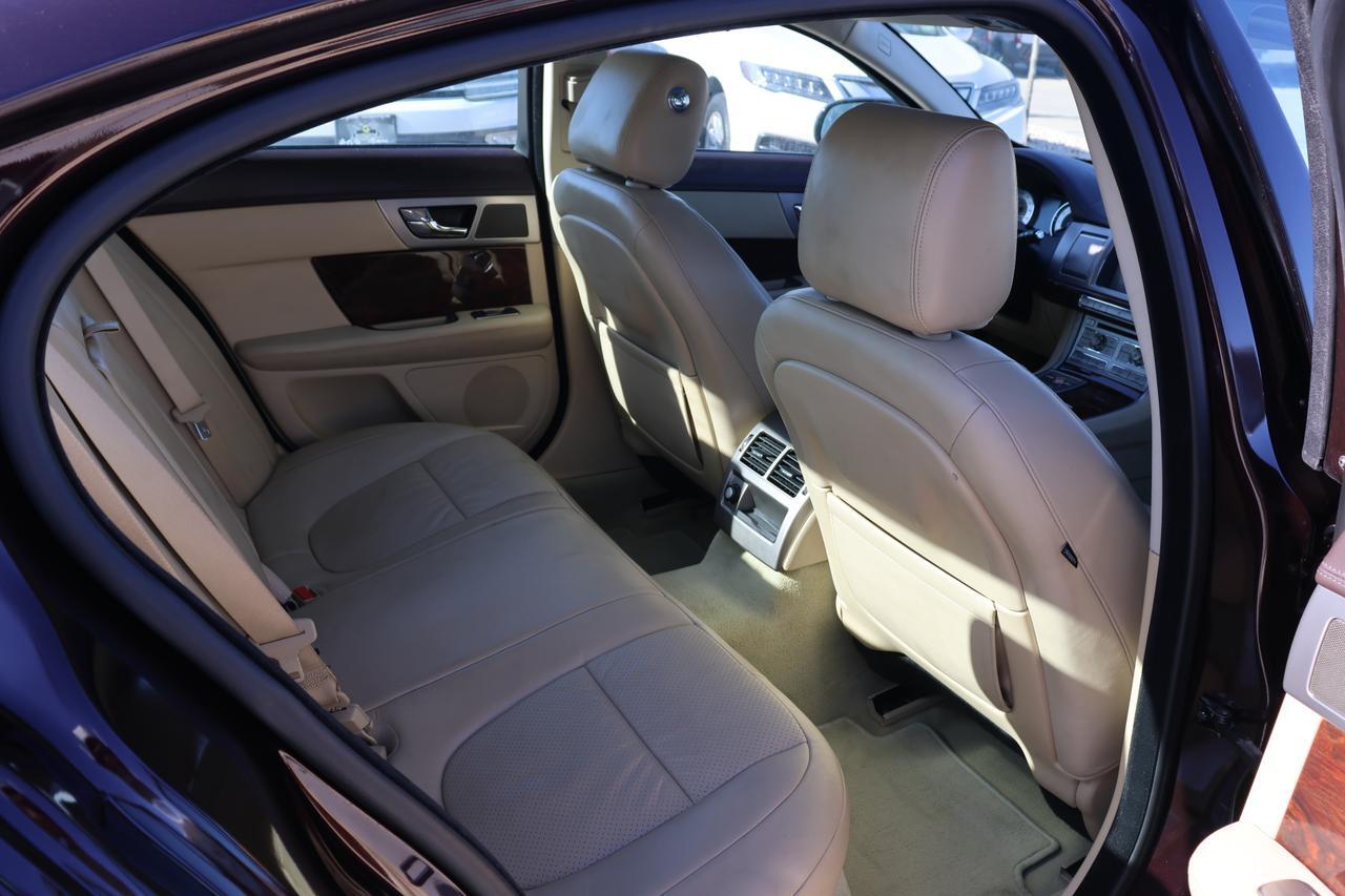 2011 JAGUAR XF PREMIUM Houston TX