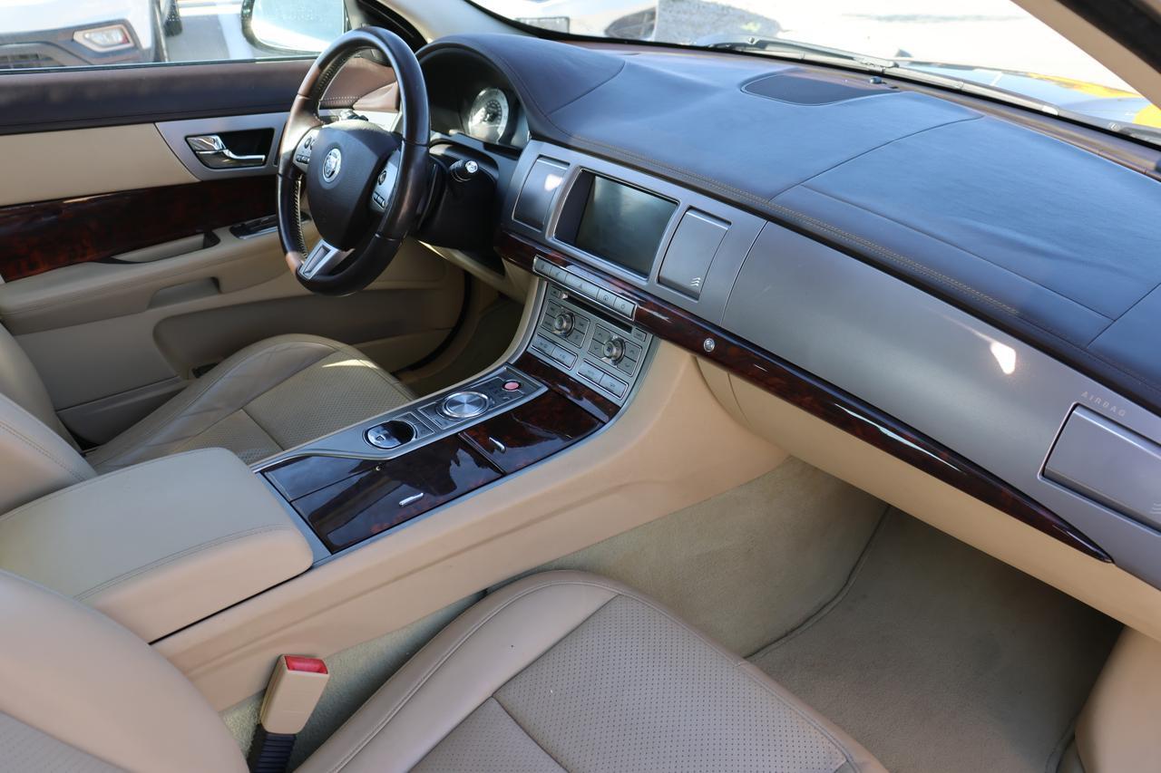 2011 JAGUAR XF PREMIUM Houston TX