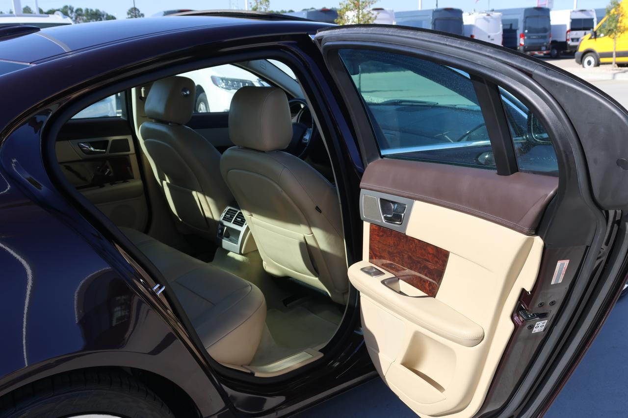 2011 JAGUAR XF PREMIUM Houston TX