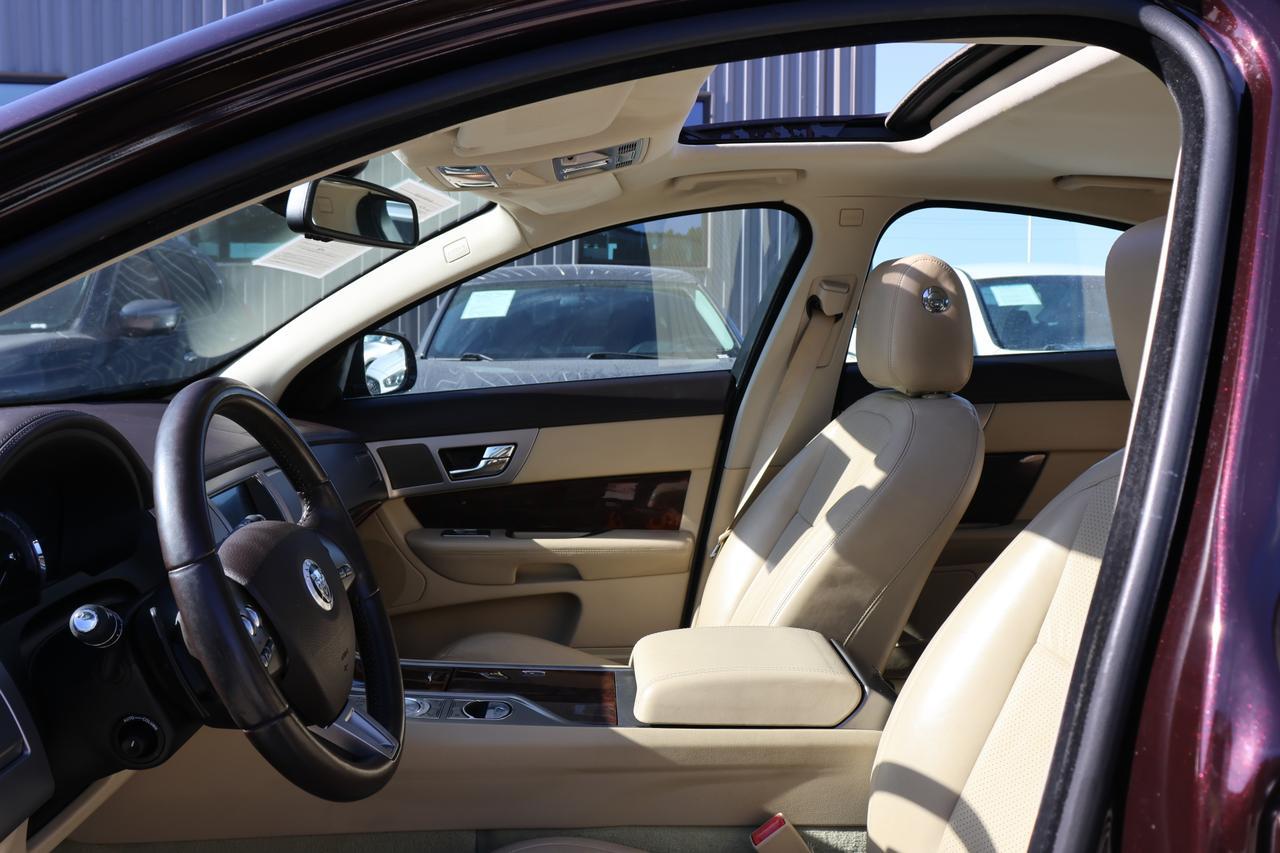 2011 JAGUAR XF PREMIUM Houston TX