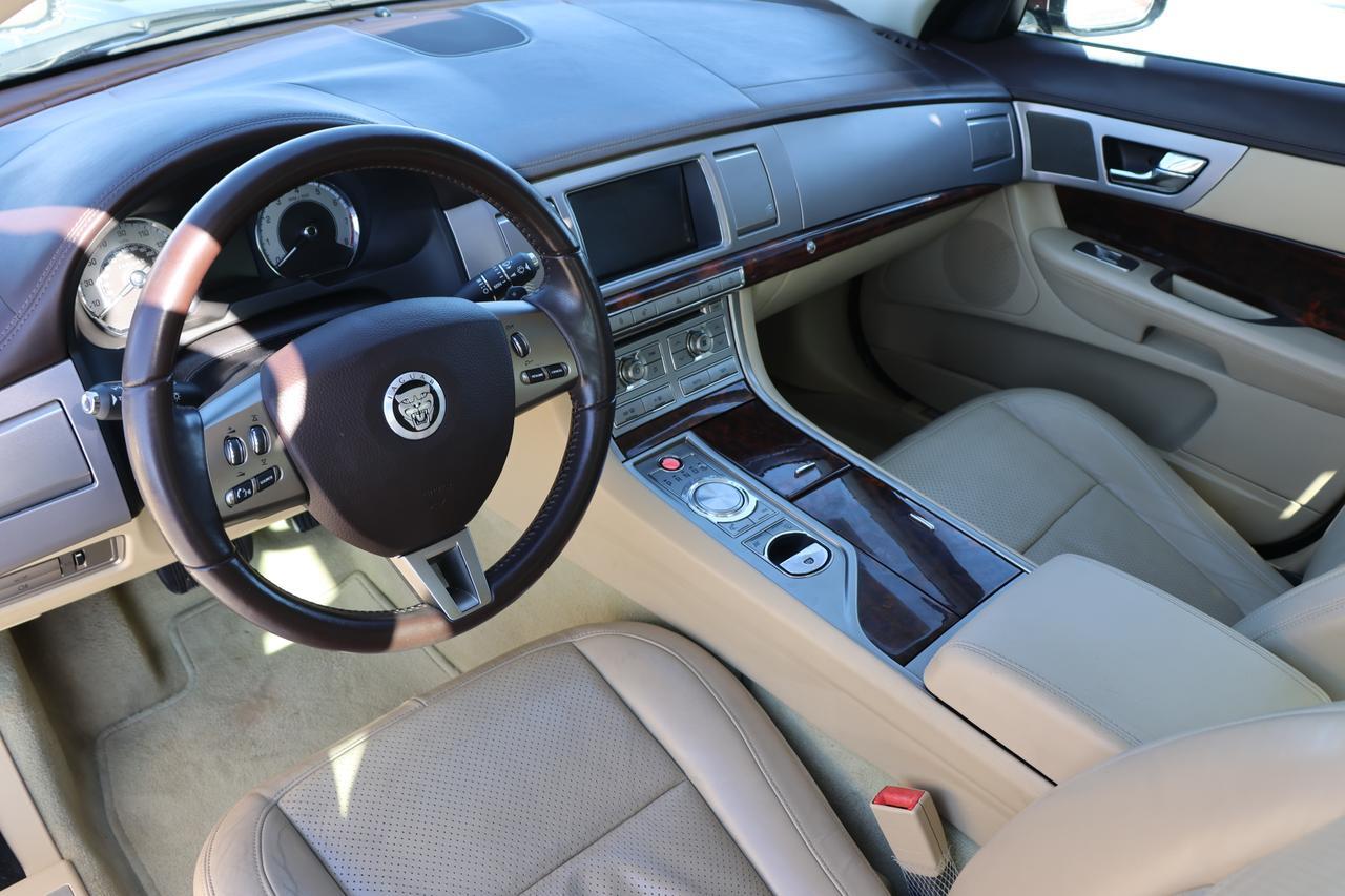 2011 JAGUAR XF PREMIUM Houston TX