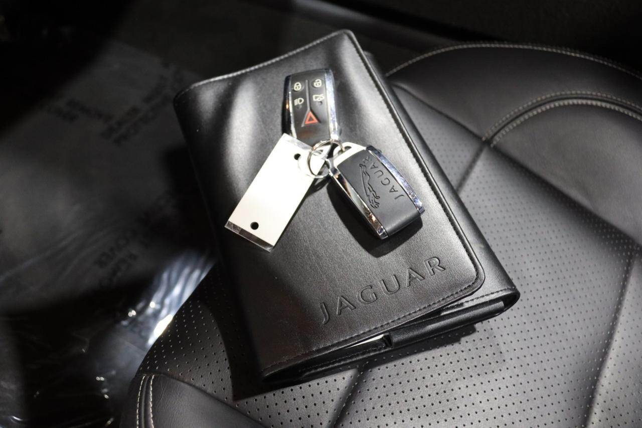 2011 Jaguar XKR 2dr Convertible Skokie IL