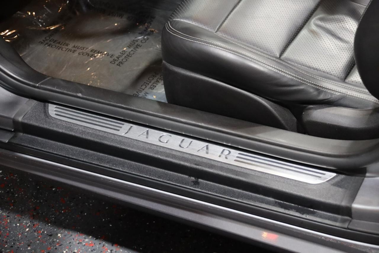 2011 Jaguar XKR 2dr Convertible Skokie IL